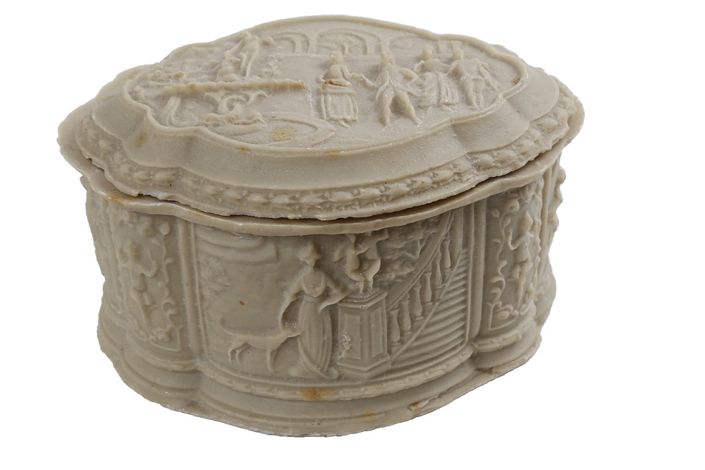 Vintage Molded Relief Carved Wax Soap Trinket Jewelry Box Classical Courting